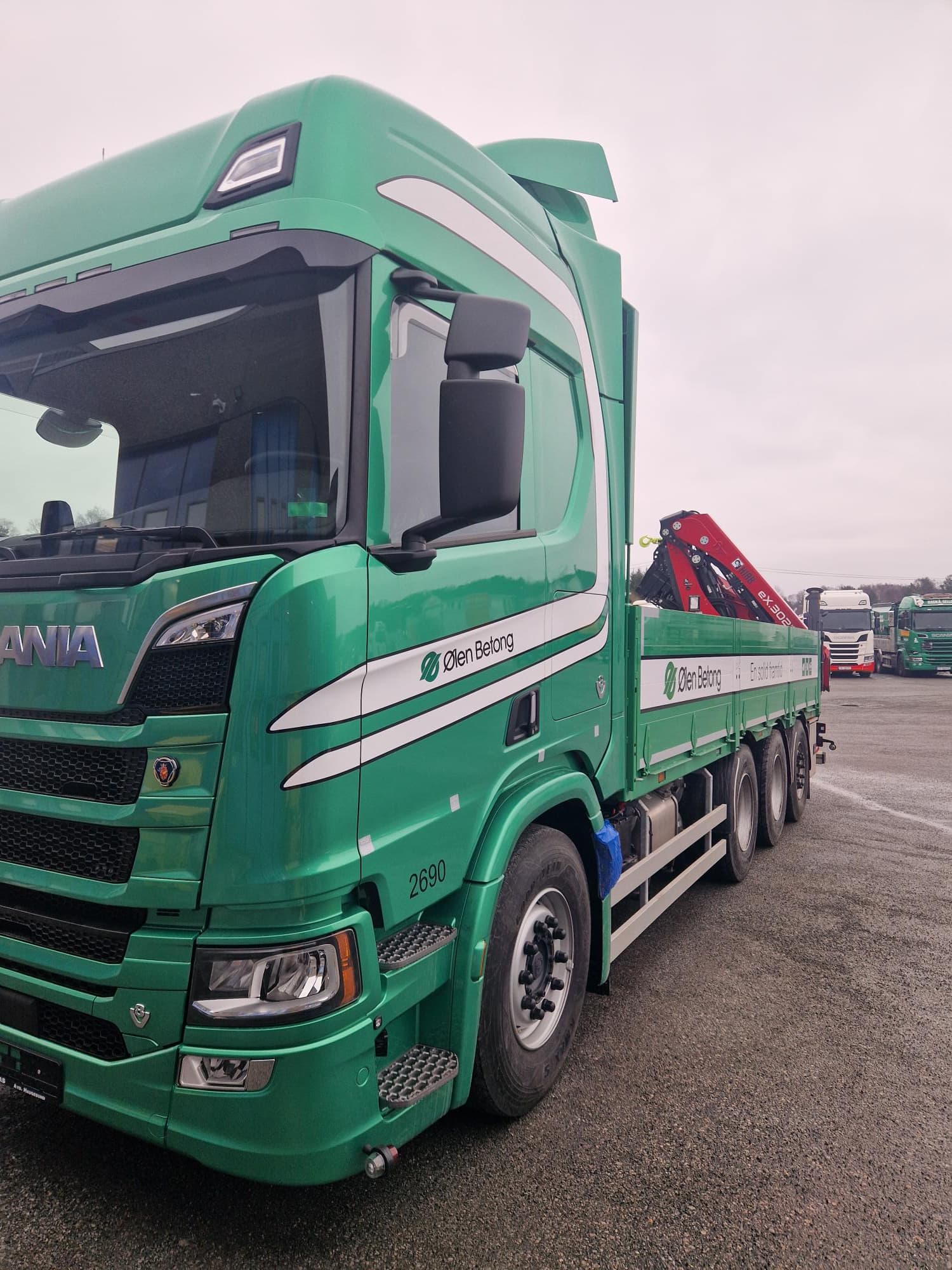 Vår nye kranbil som vi nå søker sjåfør til